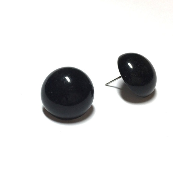 Black Lucite Domed Retro Button Stud Earrings - Picture 2 of 5